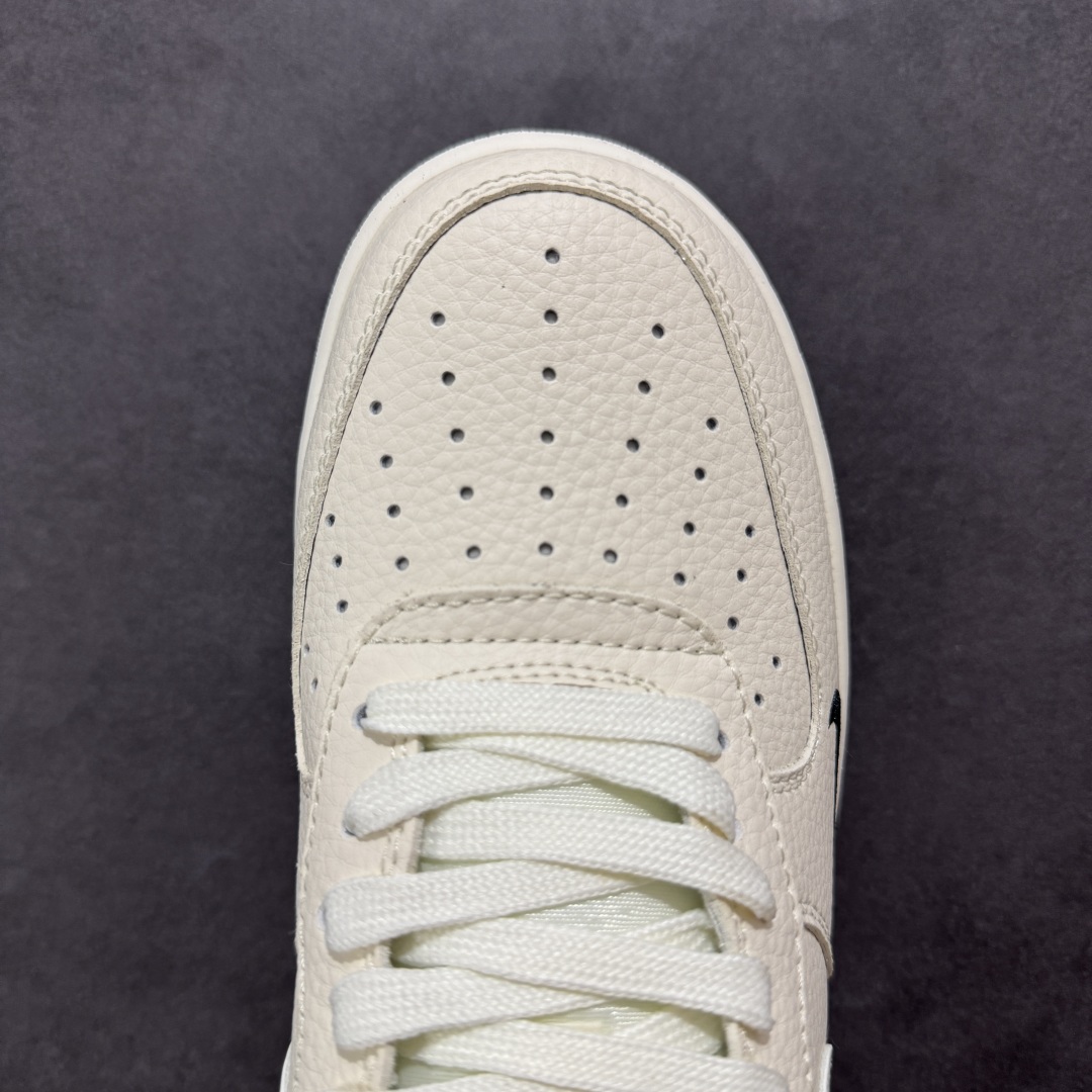 图片[8]-【定制版】海外限量发售！公司级NIke Air Force 1 \’07 Low “JUSTDoit联名——米黑底”空军一号 低帮 运动鞋 休闲鞋 折边针车 工艺难度大 原楦头原纸板 原装鞋盒 定制五金配件 内置全掌气垫 原厂鞋底 货号：DF0188-054 尺码：36 36.5 37.5 38 38.5 39 40 40.5 41 42 42.5 43 44 44.5 45-选品中心