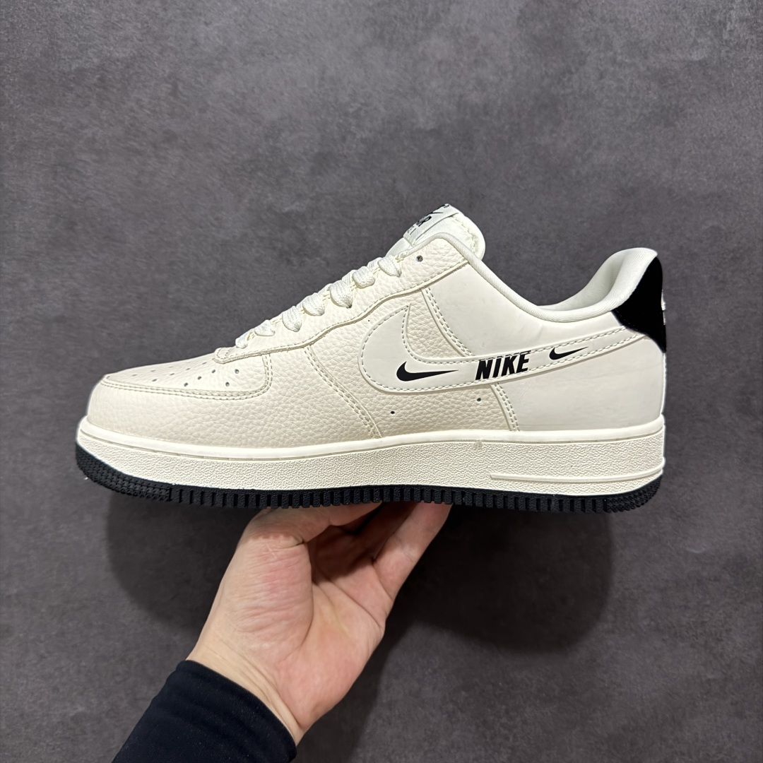 图片[2]-【定制版】海外限量发售！公司级NIke Air Force 1 \’07 Low “JUSTDoit联名——米黑底”空军一号 低帮 运动鞋 休闲鞋 折边针车 工艺难度大 原楦头原纸板 原装鞋盒 定制五金配件 内置全掌气垫 原厂鞋底 货号：DF0188-054 尺码：36 36.5 37.5 38 38.5 39 40 40.5 41 42 42.5 43 44 44.5 45-选品中心