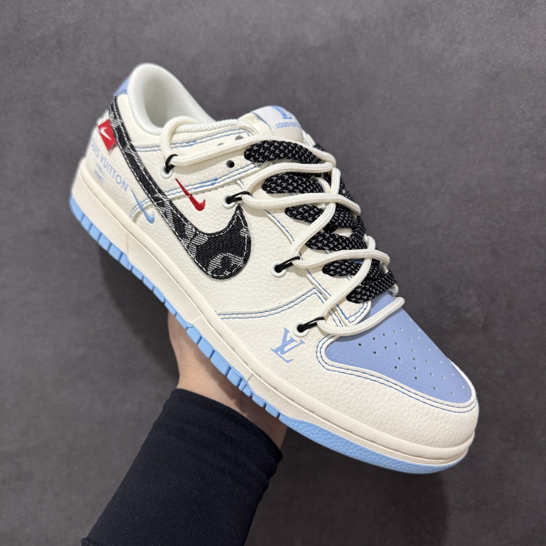 图片[3]-【定制版】Nike SB Dunk Low Sup系列 绑带米兰灰勾 周年高端定制 低帮休闲板鞋 FC1688-219  #定制鞋盒 大厂纯原品质出货 超高清洁度 皮料切割干净无任何毛边 细节完美   尺码：36 36.5 37.5 38 36.5 39 40 40.5 41 42 42.5 43 44 44.5 45-选品中心