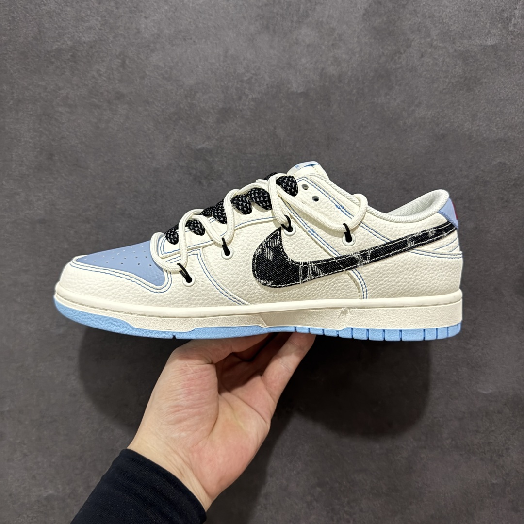 图片[2]-【定制版】Nike SB Dunk Low Sup系列 绑带米兰灰勾 周年高端定制 低帮休闲板鞋 FC1688-219  #定制鞋盒 大厂纯原品质出货 超高清洁度 皮料切割干净无任何毛边 细节完美   尺码：36 36.5 37.5 38 36.5 39 40 40.5 41 42 42.5 43 44 44.5 45-选品中心