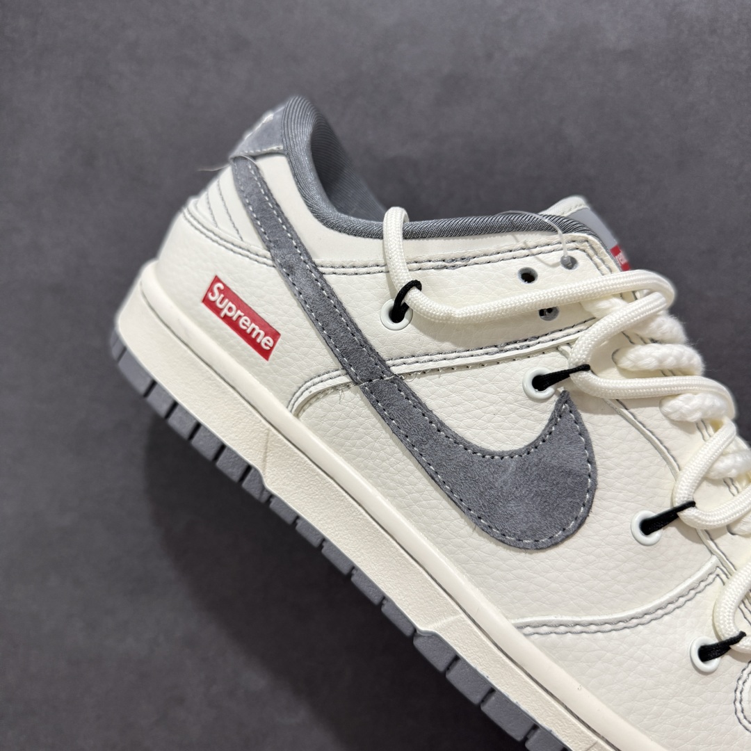 图片[6]-【定制版】Nike SB Dunk Low Sup系列 绑带米白灰勾 周年高端定制 低帮休闲板鞋 YX5066-281  #定制鞋盒 大厂纯原品质出货 超高清洁度 皮料切割干净无任何毛边 细节完美   尺码：36 36.5 37.5 38 36.5 39 40 40.5 41 42 42.5 43 44 44.5 45-选品中心
