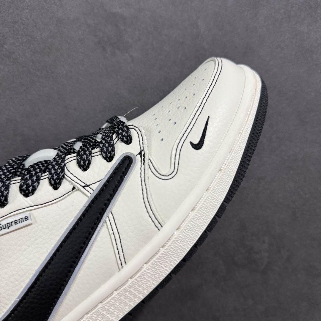 图片[5]-【定制版】Travis Scott x Fragment Design x Air Jordan 1 Low OG SP AJ1联名款 低帮文化休闲板鞋 DH0223-311  #多方联名合作融合了Travis Scott 独特的音乐风格，藤原浩个性的设计风格以及Jordan品牌的经典元素 使其成为一双具有独特身份和价值的鞋子 清新而立体的外观加上联名标识更突出了其独特身份 这种配色方案显示出活力和时尚感 在视觉上引人注目 鞋身的质感和细腻的细节处理使其显得高端而格调十足 这款“倒钩”联名是设计与创意完美结合 融合多方的个性风格是一款备受瞩目的潮流鞋款  尺码：36 36.5 37.5 38 38.5 39 40 40.5 41 42 42.5 43 44 44.5 45-选品中心