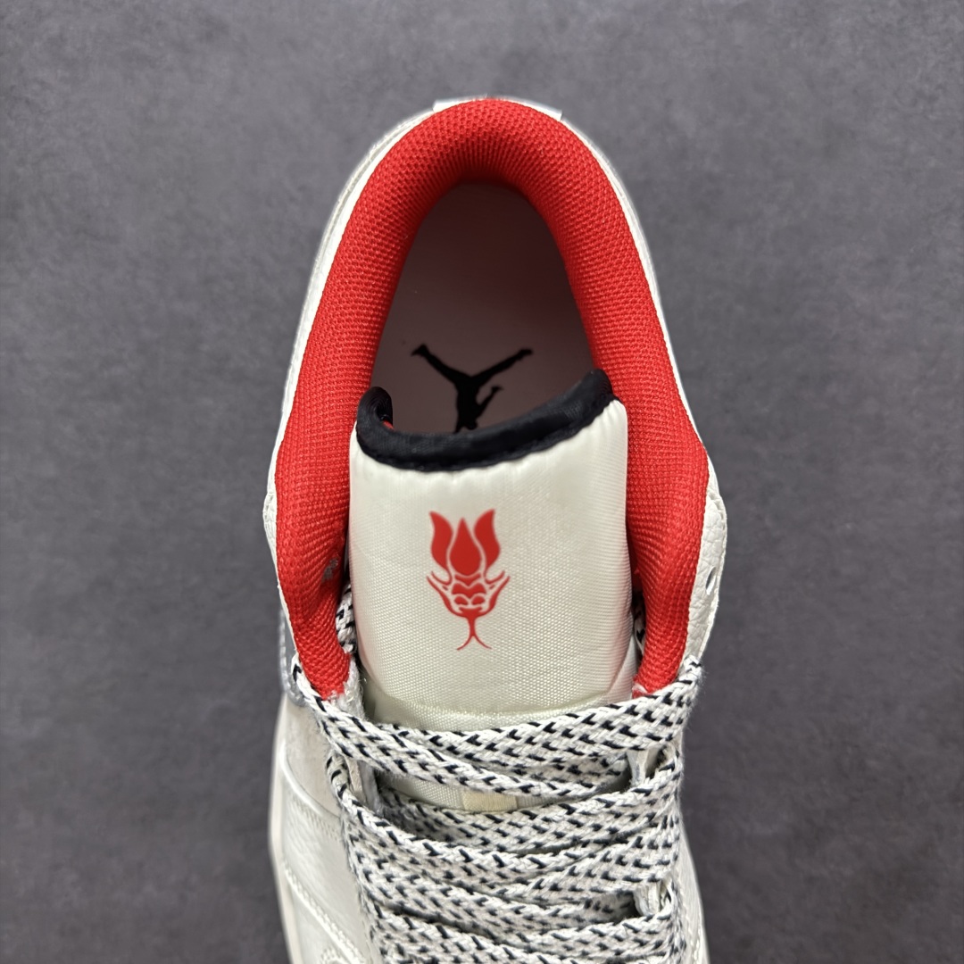 图片[7]-【定制版】Nike Jordan Air Jordan 1 蛇年限定 纯原大厂出品 极力推荐 定制鞋盒 大厂纯原品质出货 超高清洁度 皮料切割干净无任何毛边 细节完美 货号：XX2415 015 尺码： 36 36.5 37.5 38 38.5 39 40 40.5 41 42 42.5 43 44 44.5 45-选品中心