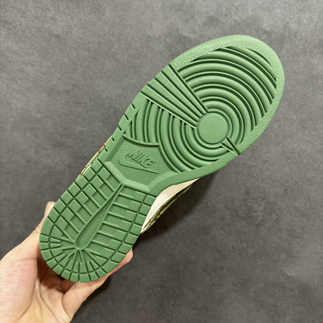 图片[9]-【定制版】Nike SB Dunk Low x GUCCI 棕绿小钩 纯原大厂出品 极力推荐 原装头层材料 独家版型蒸餾加工 帶來的是更好的视觉和脚感体验 大厂纯原品质出货 清洁度 电绣工艺 皮料切割干净无任何毛边 细节完美 货号：XD1588 208 尺码：36 36.5 37.5 38 38.5 39 40 40.5 41 42 42.5 43 44 44.5 45-选品中心