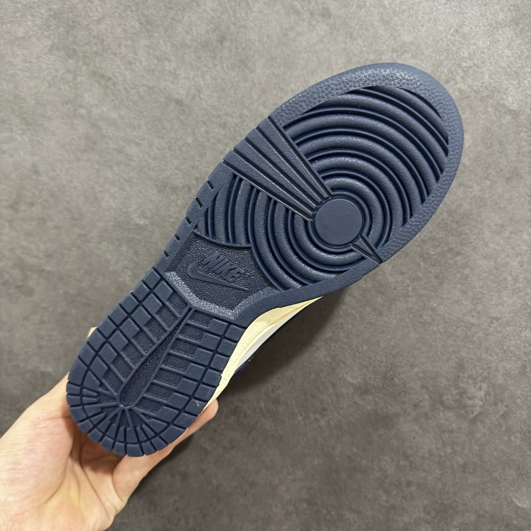 图片[9]-【5A纯原福利】Nike Dunk Low系列 休闲运动板鞋 纯原大厂出品 头层好货 白菜底价 全码福利 一步到位 长期补货 不论零售还是跑量都是极佳选择 全套原楦原模打造完美版型 独家原厂航空铝磨具打磨大底 鞋头坡度极致还原 无解鞋型 原盒原配 原厂冲刀 全鞋零毛边皮料切割 工艺 品质 鞋型 清洁度 都是上等的好货 尺码：35.5 36 37 37.5 38 38.5 39 40 40.5 41 42 42.5 43 44 45 46 47.5 货号：DD1503-115-选品中心