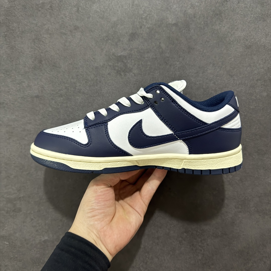 图片[2]-【5A纯原福利】Nike Dunk Low系列 休闲运动板鞋 纯原大厂出品 头层好货 白菜底价 全码福利 一步到位 长期补货 不论零售还是跑量都是极佳选择 全套原楦原模打造完美版型 独家原厂航空铝磨具打磨大底 鞋头坡度极致还原 无解鞋型 原盒原配 原厂冲刀 全鞋零毛边皮料切割 工艺 品质 鞋型 清洁度 都是上等的好货 尺码：35.5 36 37 37.5 38 38.5 39 40 40.5 41 42 42.5 43 44 45 46 47.5 货号：DD1503-115-选品中心