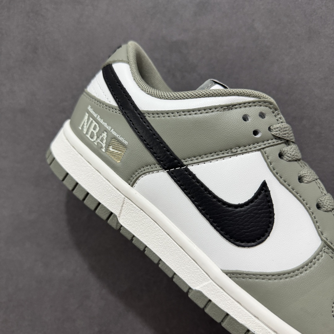 图片[6]-【5A纯原福利】Nike Dunk Low系列 休闲运动板鞋 纯原大厂出品 头层好货 白菜底价 全码福利 一步到位 长期补货 不论零售还是跑量都是极佳选择 全套原楦原模打造完美版型 独家原厂航空铝磨具打磨大底 鞋头坡度极致还原 无解鞋型 原盒原配 原厂冲刀 全鞋零毛边皮料切割 工艺 品质 鞋型 清洁度 都是上等的好货 尺码：35.5 36 37 37.5 38 38.5 39 40 40.5 41 42 42.5 43 44 45 46 47.5 货号：FZ4624-001-选品中心