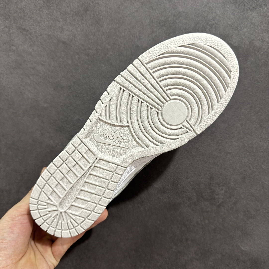 图片[9]-【5A纯原福利】Nike Dunk Low系列 休闲运动板鞋 纯原大厂出品 头层好货 白菜底价 全码福利 一步到位 长期补货 不论零售还是跑量都是极佳选择 全套原楦原模打造完美版型 独家原厂航空铝磨具打磨大底 鞋头坡度极致还原 无解鞋型 原盒原配 原厂冲刀 全鞋零毛边皮料切割 工艺 品质 鞋型 清洁度 都是上等的好货 尺码：35.5 36 37 37.5 38 38.5 39 40 40.5 41 42 42.5 43 44 45 46 47.5 货号：DD1391-103-选品中心