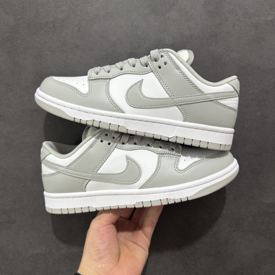 图片[13]-【5A纯原福利】Nike Dunk Low系列 休闲运动板鞋 纯原大厂出品 头层好货 白菜底价 全码福利 一步到位 长期补货 不论零售还是跑量都是极佳选择 全套原楦原模打造完美版型 独家原厂航空铝磨具打磨大底 鞋头坡度极致还原 无解鞋型 原盒原配 原厂冲刀 全鞋零毛边皮料切割 工艺 品质 鞋型 清洁度 都是上等的好货 尺码：35.5 36 37 37.5 38 38.5 39 40 40.5 41 42 42.5 43 44 45 46 47.5 货号：DD1503-107-选品中心
