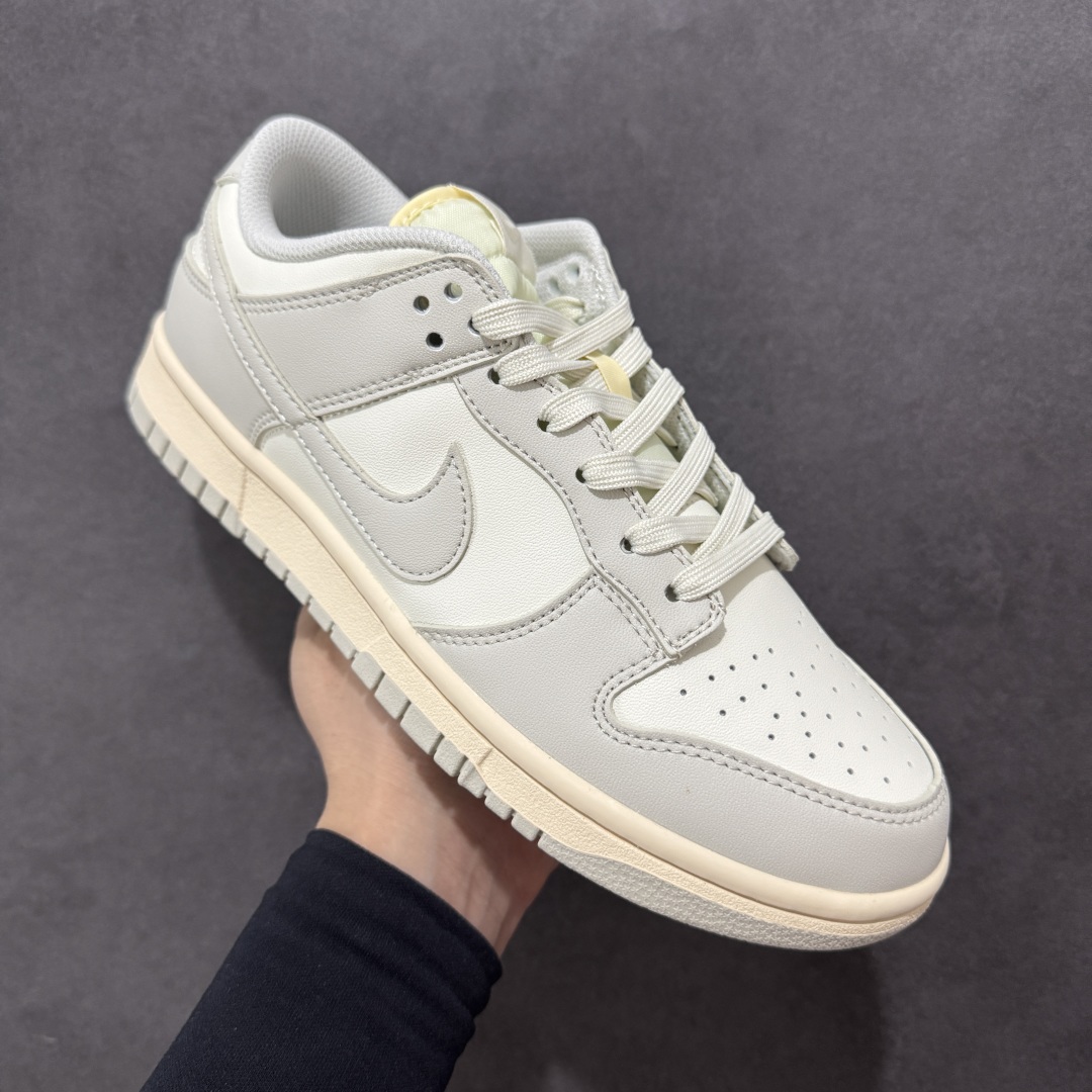 图片[3]-【5A纯原福利】Nike Dunk Low系列 休闲运动板鞋 纯原大厂出品 头层好货 白菜底价 全码福利 一步到位 长期补货 不论零售还是跑量都是极佳选择 全套原楦原模打造完美版型 独家原厂航空铝磨具打磨大底 鞋头坡度极致还原 无解鞋型 原盒原配 原厂冲刀 全鞋零毛边皮料切割 工艺 品质 鞋型 清洁度 都是上等的好货 尺码：35.5 36 37 37.5 38 38.5 39 40 40.5 41 42 42.5 43 44 45 46 47.5 货号：DD1503-107-选品中心