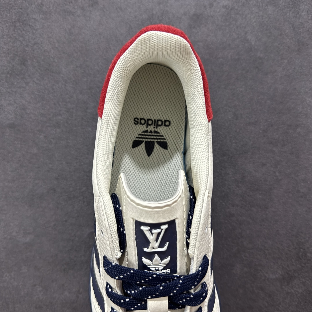 图片[7]-【定制版】AD Originals Gazelle INdoor x Louis Vuitton 白蓝红 三叶草休闲防滑耐磨低帮板鞋 鞋头出色设计 塑就出众贴合感 稳固的后跟贴合足部曲线设计 软弹舒适 不易磨脚 橡胶鞋底配合防滑纹路设计 平稳抓地 货号：DM1234 002 尺码：35 36 36.5 37.5 38 38.5 39.5 40 40.5 41.5 42 42.5 43 44 45-选品中心