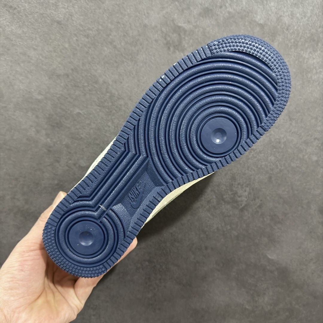 图片[9]-【定制版】Nike Air Force 1\’07 Low 古驰联名 亮银勾 空军一号低帮休闲板鞋 XS1958-546  #原楦头原纸板 原装鞋盒 定制五金配件 内置全掌气垫 原厂鞋底  尺码：36 36.5 37.5 38 38.5 39 40 40.5 41 42 42.5 43 44 44.5 45-选品中心