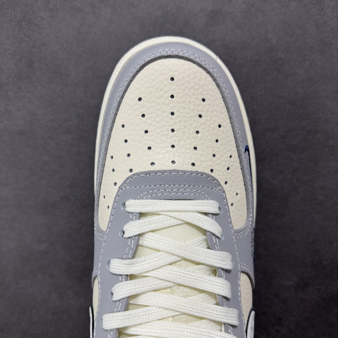 图片[7]-【定制版】Nike Air Force 1\’07 Low Kaws联名 米灰暴力熊 空军一号低帮休闲板鞋 KK1988-077  #原楦头原纸板 原装鞋盒 定制五金配件 内置全掌气垫 原厂鞋底  尺码：36 36.5 37.5 38 38.5 39 40 40.5 41 42 42.5 43 44 44.5 45-选品中心