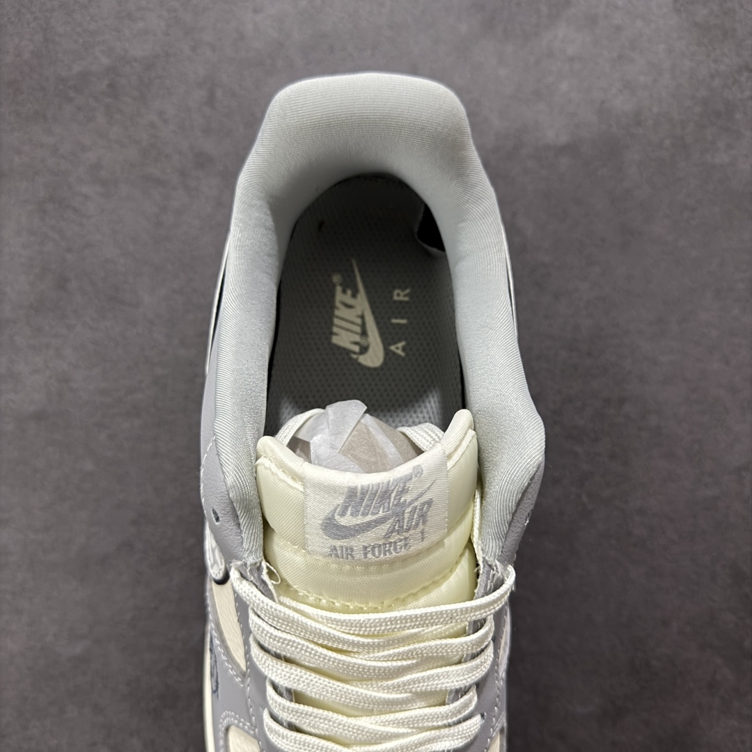 图片[6]-【定制版】Nike Air Force 1\’07 Low Kaws联名 米灰暴力熊 空军一号低帮休闲板鞋 KK1988-077  #原楦头原纸板 原装鞋盒 定制五金配件 内置全掌气垫 原厂鞋底  尺码：36 36.5 37.5 38 38.5 39 40 40.5 41 42 42.5 43 44 44.5 45-选品中心