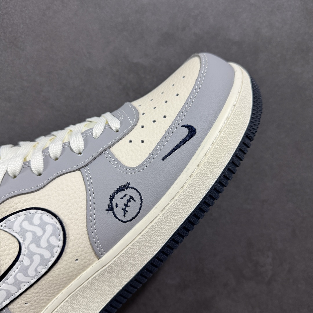 图片[5]-【定制版】Nike Air Force 1\’07 Low Kaws联名 米灰暴力熊 空军一号低帮休闲板鞋 KK1988-077  #原楦头原纸板 原装鞋盒 定制五金配件 内置全掌气垫 原厂鞋底  尺码：36 36.5 37.5 38 38.5 39 40 40.5 41 42 42.5 43 44 44.5 45-选品中心