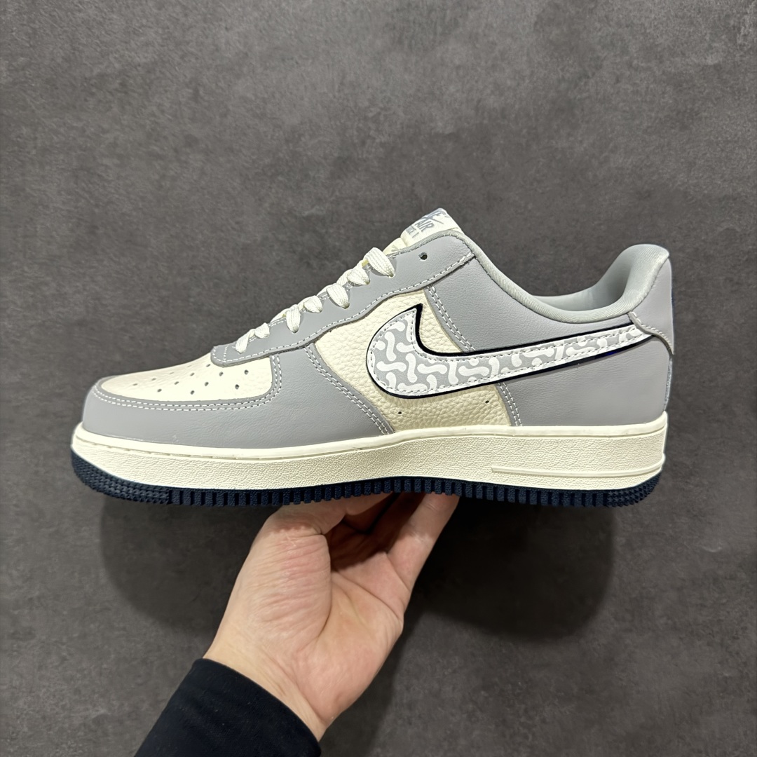 图片[2]-【定制版】Nike Air Force 1\’07 Low Kaws联名 米灰暴力熊 空军一号低帮休闲板鞋 KK1988-077  #原楦头原纸板 原装鞋盒 定制五金配件 内置全掌气垫 原厂鞋底  尺码：36 36.5 37.5 38 38.5 39 40 40.5 41 42 42.5 43 44 44.5 45-选品中心