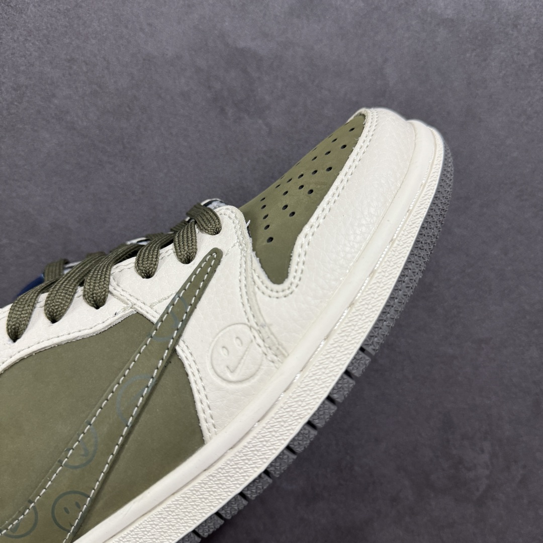 图片[5]-【定制版】Travis Scott x Fragment Design x Air Jordan 1 Low OG SP AJ1 迪奥联名 秧色米白 低帮文化休闲板鞋  #多方联名合作融合了Travis Scott 独特的音乐风格，藤原浩个性的设计风格以及Jordan品牌的经典元素 使其成为一双具有独特身份和价值的鞋子 清新而立体的外观加上联名标识更突出了其独特身份 这种配色方案显示出活力和时尚感 在视觉上引人注目 鞋身的质感和细腻的细节处理使其显得高端而格调十足 这款“倒钩”联名是设计与创意完美结合 融合多方的个性风格是一款备受瞩目的潮流鞋款  货号：LD2025-008 尺码：36 36.5 37.5 38 38.5 39 40 40.5 41 42 42.5 43 44 44.5 45-选品中心