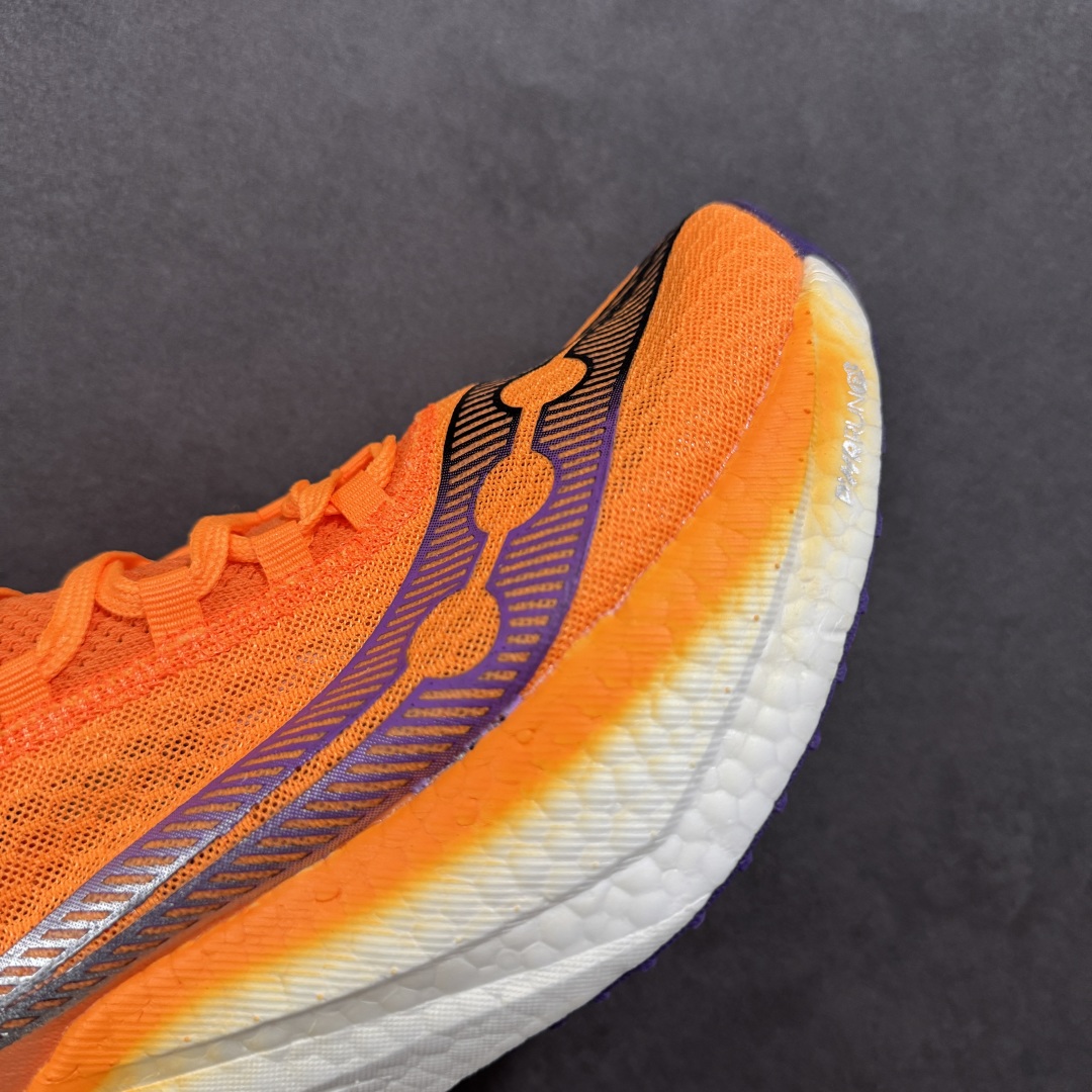 图片[5]-【公司级】SAUCONY索康尼 ENDORPHIN PRO系列啡鹏4男女低帮缓震跑步鞋 索康尼推出的EndorphinPro4跑鞋是一款外观激进但脚感舒适的跑鞋，采用了全新的中底设计和鞋面工程，保留了软弹脚感和稳定支撑，适合进阶跑者和喜欢软弹脚感的跑者选择。 尺码：36 36.5 37.5 38 38.5 39 40 40.5 41 42 42.5 43 44 45-选品中心