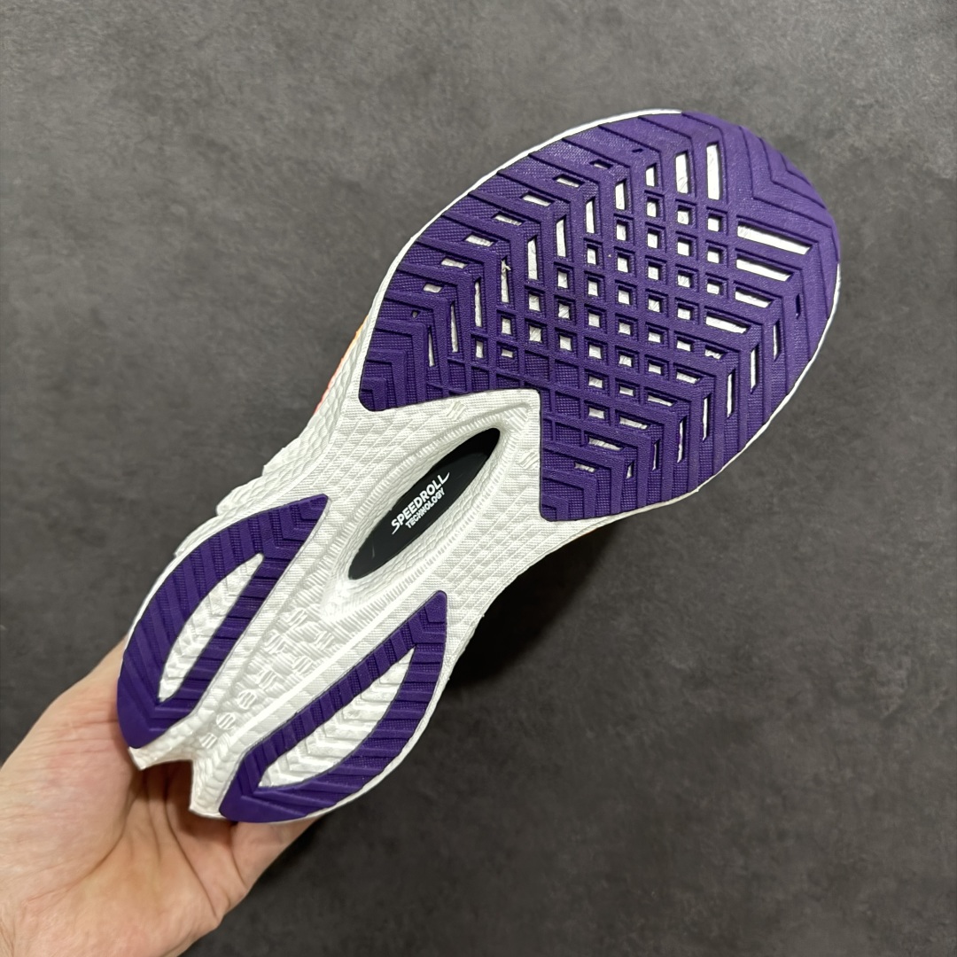 图片[9]-【公司级】SAUCONY索康尼 ENDORPHIN PRO系列啡鹏4男女低帮缓震跑步鞋 索康尼推出的EndorphinPro4跑鞋是一款外观激进但脚感舒适的跑鞋，采用了全新的中底设计和鞋面工程，保留了软弹脚感和稳定支撑，适合进阶跑者和喜欢软弹脚感的跑者选择。 尺码：36 36.5 37.5 38 38.5 39 40 40.5 41 42 42.5 43 44 45-选品中心