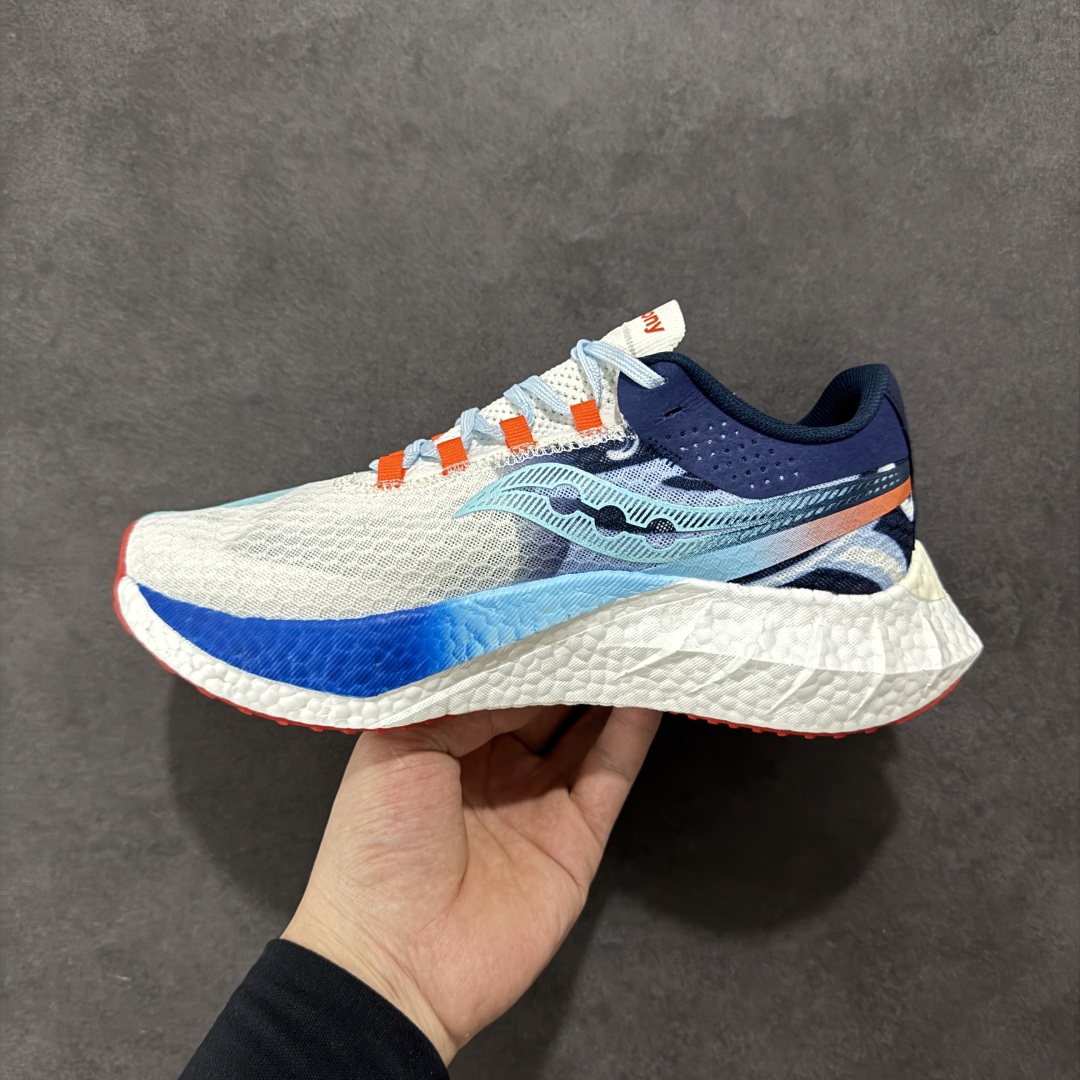 图片[2]-【公司级】SAUCONY索康尼 ENDORPHIN PRO系列啡鹏4男女低帮缓震跑步鞋 索康尼推出的EndorphinPro4跑鞋是一款外观激进但脚感舒适的跑鞋，采用了全新的中底设计和鞋面工程，保留了软弹脚感和稳定支撑，适合进阶跑者和喜欢软弹脚感的跑者选择。 尺码：36 36.5 37.5 38 38.5 39 40 40.5 41 42 42.5 43 44 45-选品中心