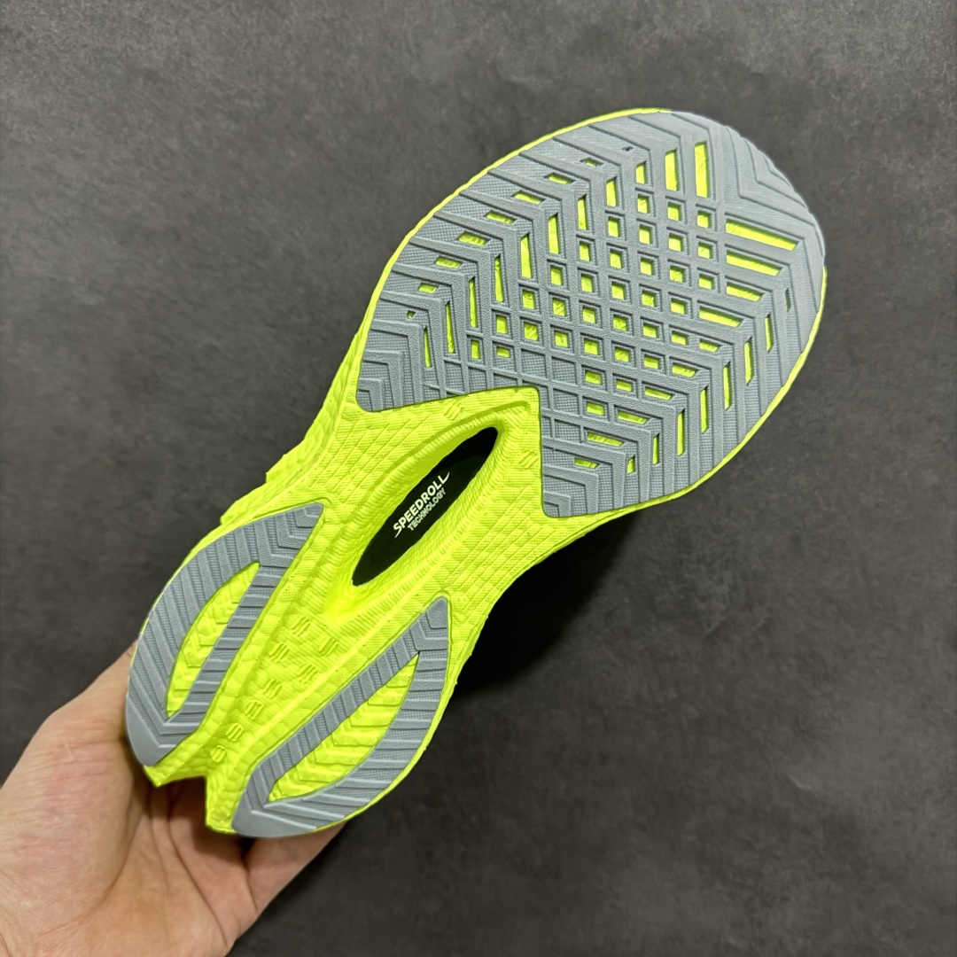 图片[9]-【公司级】SAUCONY索康尼 ENDORPHIN PRO系列啡鹏4男女低帮缓震跑步鞋 索康尼推出的EndorphinPro4跑鞋是一款外观激进但脚感舒适的跑鞋，采用了全新的中底设计和鞋面工程，保留了软弹脚感和稳定支撑，适合进阶跑者和喜欢软弹脚感的跑者选择。 尺码：36 36.5 37.5 38 38.5 39 40 40.5 41 42 42.5 43 44 45-选品中心