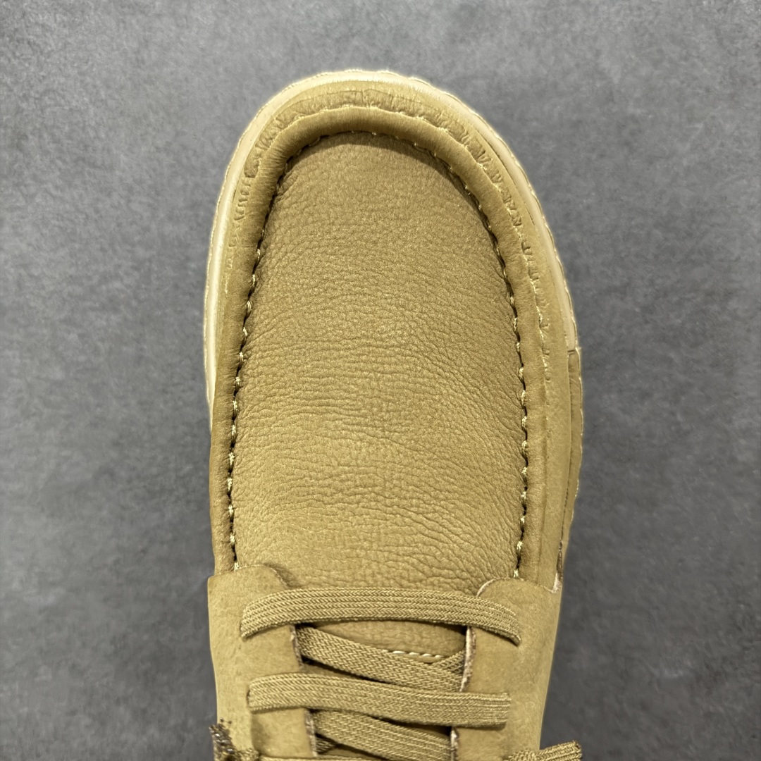 图片[8]-【公司级】ECCO爱步一脚蹬男鞋夏季25年新款百搭休闲袋鼠鞋 AT.KOLLEKTIVE系列 鞋面采用甄选牛皮面料，质感丰富 脚感柔软舒适 创新经典袋鼠鞋轮廓，为穿搭注入多彩魅力 风箱式鞋舌搭配沿条式挪威缝 简约免系带设计 简单随搭 穿脱便捷 PU包裹足弓与后跟，为双脚提供支撑性 带来轻盈柔韧的体验性 契合自然系穿搭，是经典不过时的时尚单品 尺码：38 39 40 41 42 43 44（皮鞋码）-选品中心