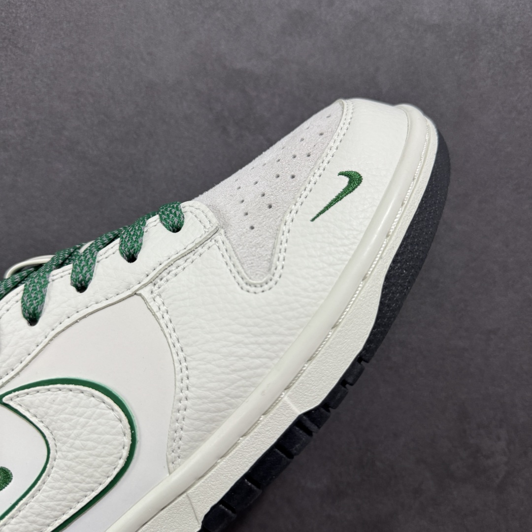 图片[5]-【定制版】Nike SB Dunk Low x The North Face 白绿三小钩 纯原大厂出品 极力推荐 原装头层材料 独家版型蒸餾加工 帶來的是更好的视觉和脚感体验 大厂纯原品质出货 清洁度 电绣工艺 皮料切割干净无任何毛边 细节完美 货号：CY5979 101 尺码：36 36.5 37.5 38 38.5 39 40 40.5 41 42 42.5 43 44 44.5 45-选品中心