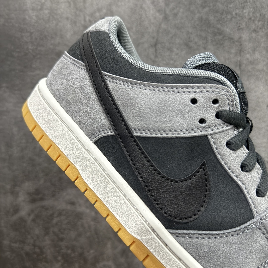 NK SB Dunk Low 灰黑 HF3063-001
实力大厂出品 新配色陆续开发 全套原纸