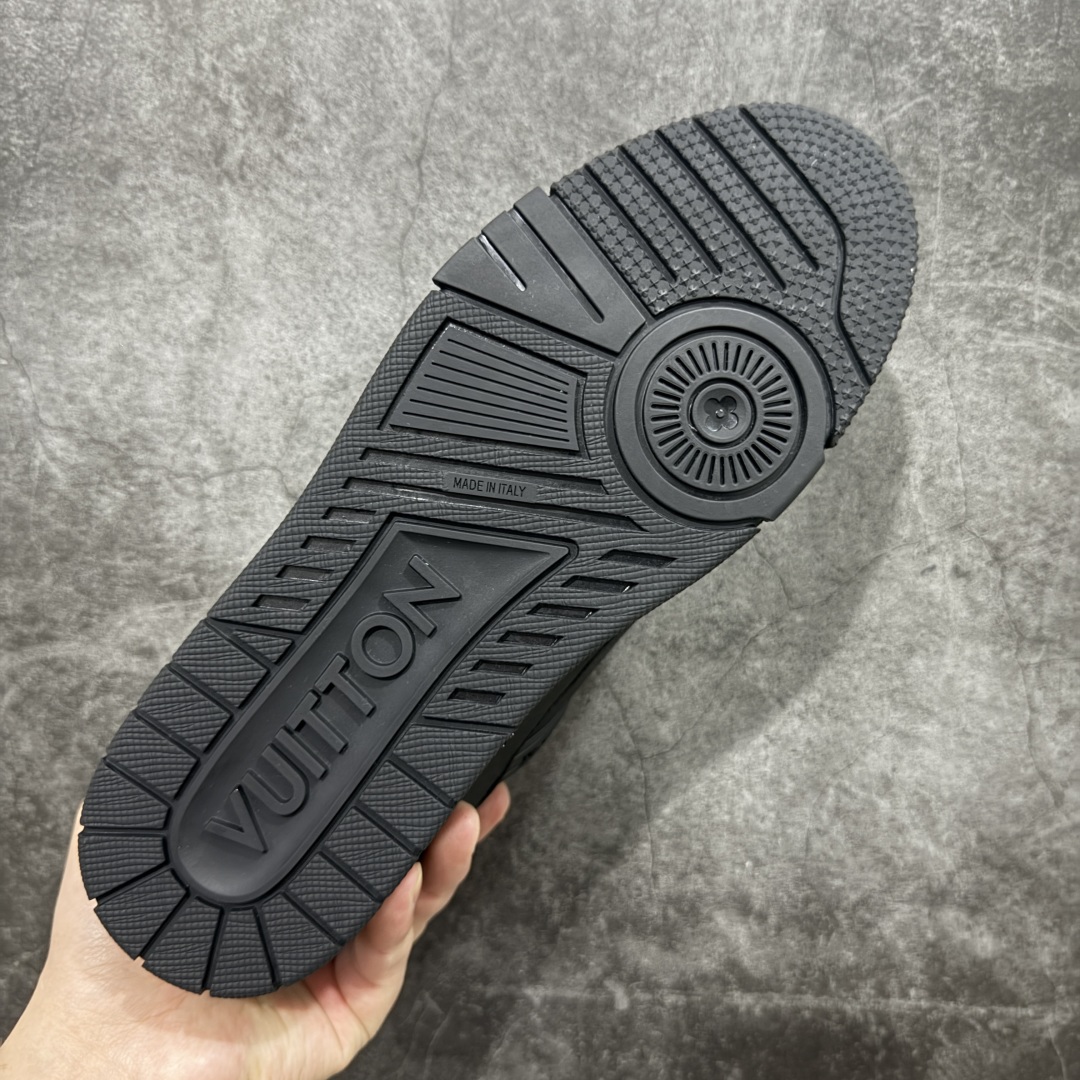 580 佛山顶级超A版Louis Vuitton LV Trainer系列 黑色暗花