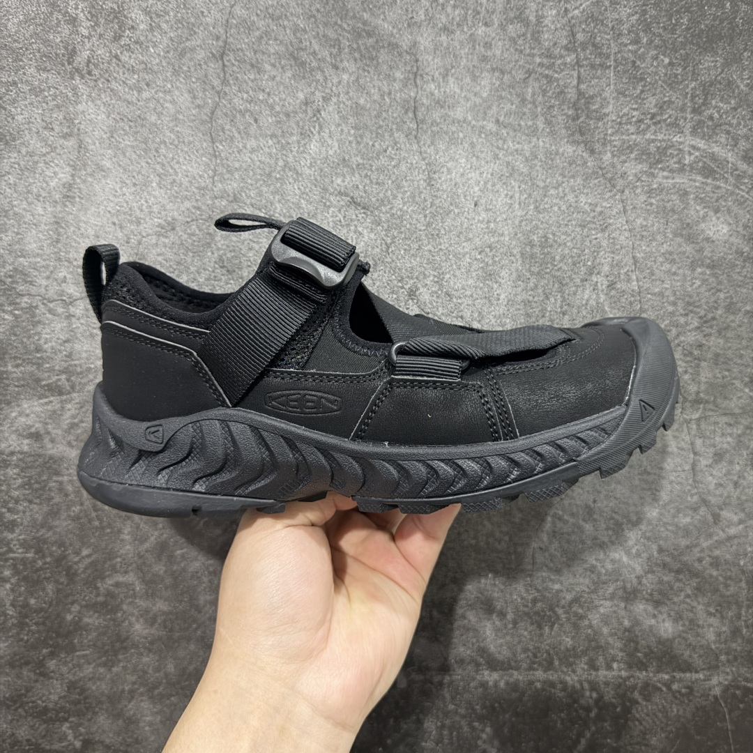 【绿x版】KEEN Hoodzerra SANDAL 百搭舒适 耐磨透气 低帮 生活休闲鞋 男女同款 黑色 科恩日系街头魔术扣夏日休闲凉鞋 1030481  官网一致包装 原版鞋垫舒适度一级棒 回弹好 牛皮鞋身的包裹性hin好,透气舒适  徒步登山 citywalk选它准没错,鞋底足够软,回弹性不错  尺码:36 36.5 37.5 38 38.5 39 39.5 40-选品中心