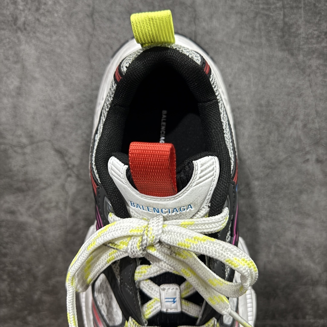 【XA纯原】BALENCIAGA 6XL Sneakers
巴黎世家15代 网布系带低帮走秀复古老