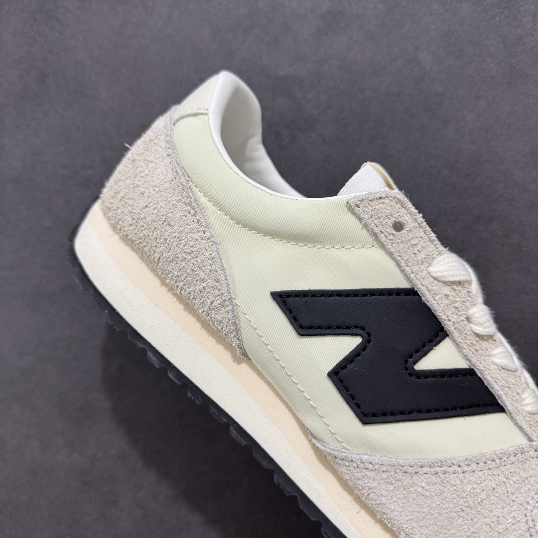 K版New Balance NB 471 系列 鞋款特别附赠两双带有品牌标识的限定配色鞋带 U471AM
