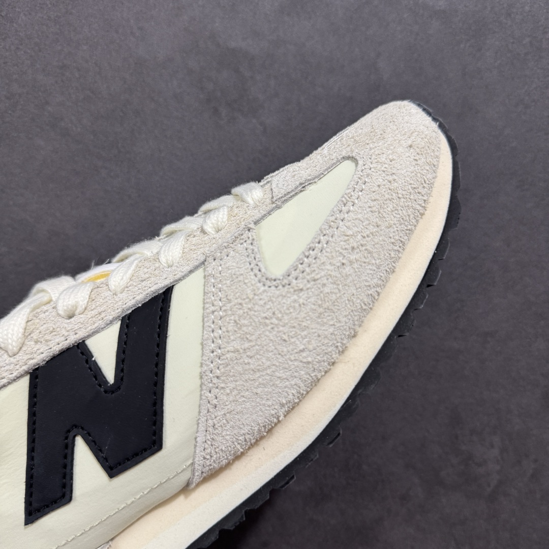 K版New Balance NB 471 系列 鞋款特别附赠两双带有品牌标识的限定配色鞋带 U471AM