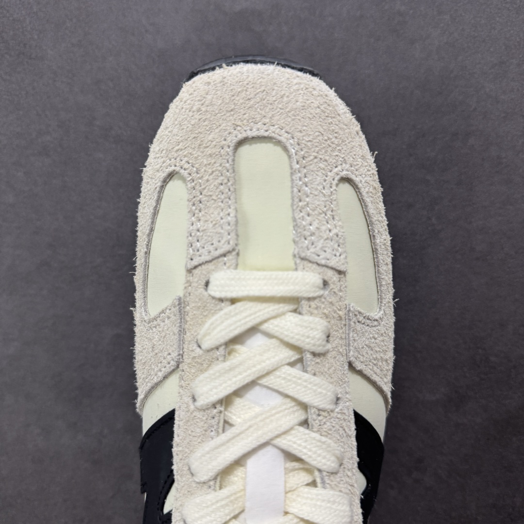 K版New Balance NB 471 系列 鞋款特别附赠两双带有品牌标识的限定配色鞋带 U471AM
