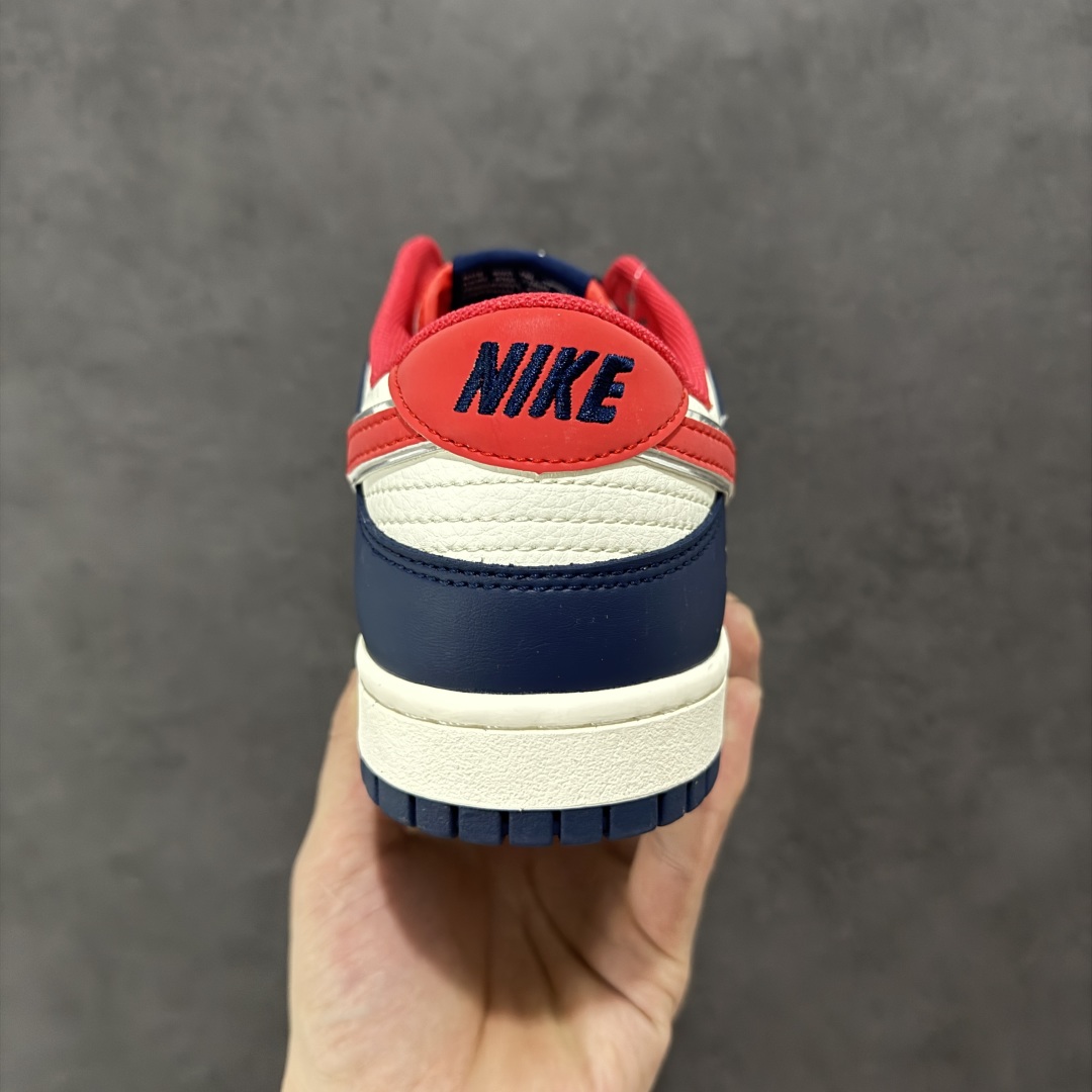 定制版NIKE SB Dunk Low x Stussy 白蓝红 XX9912-012