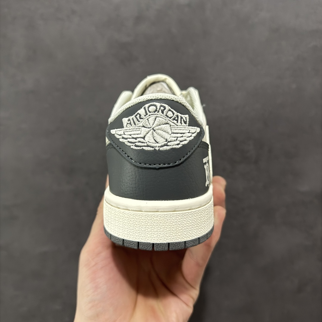 【定制版】Travis Scott x Nike Air Jordan 1 Low x BURBER