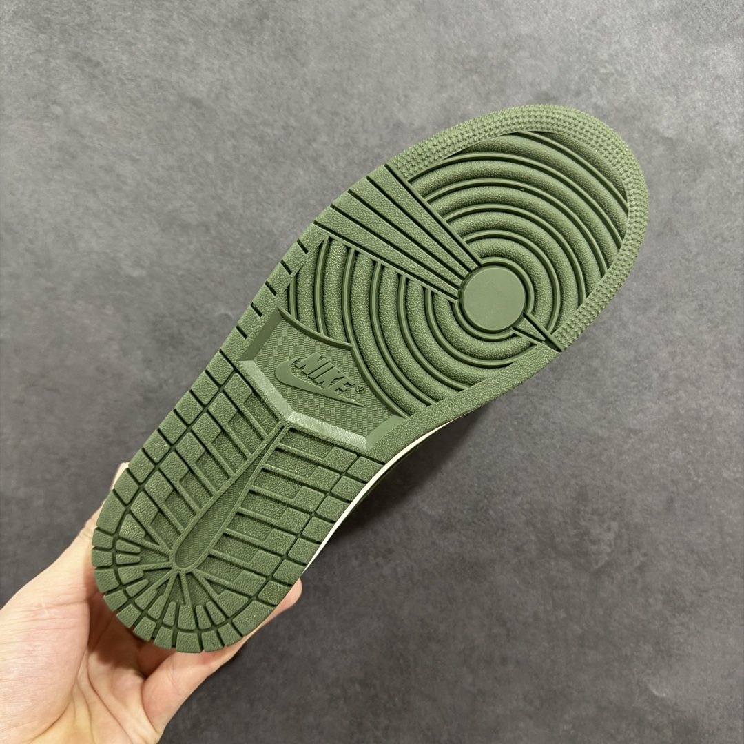 【定制版】Travis Scott x Fragment Design x Air Jordan 1