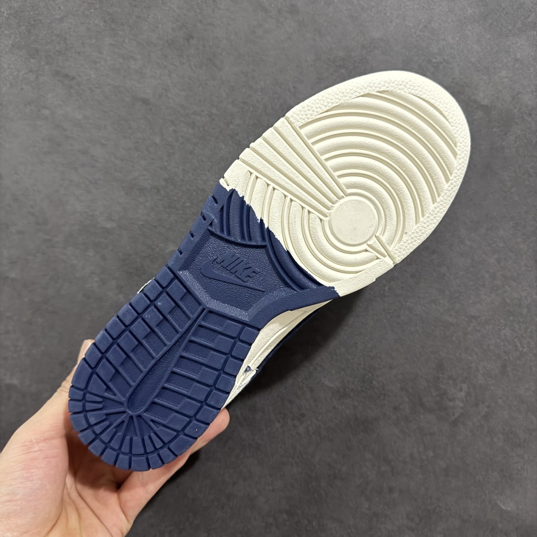  
【定制版】Nike SB Dunk Low 斯图西系列 贴布藏蓝勾 周年高端定制 低帮休闲板鞋 YX