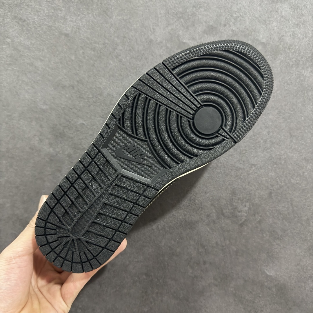 【定制版】Travis Scott x Fragment Design x Air Jordan 1