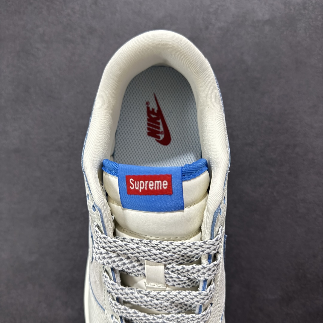 
【定制版】Nike SB Dunk Low 联名三勾 奶白蓝底配色 周年高端定制 低帮休闲板鞋 SC