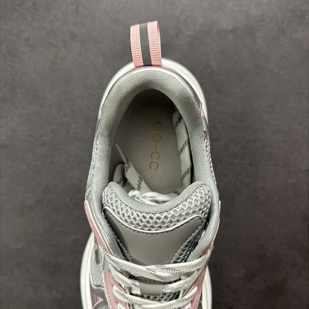 图片[7]-【公司级】GG-CC 2025赵露思同款果冻底休闲运动厚底增高老爹鞋 #广东大厂出品 原版正确大底 全新工艺升级 全套包装 配件齐全 区别市面所有版本 时髦look轻松定格 不费力展现率性氛围 高档银盒 3M反光酷帅机能风不规则设计+7cm增高厚底 大长腿既视感轻松拿捏 GGcc厚底增高简直就是小个子的快乐! 不管怎么搭都敲好看~ 尺码： 35 36 37 38 39 40-选品中心