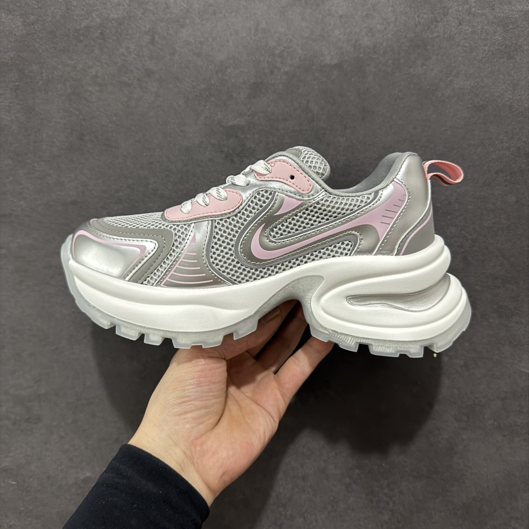 图片[2]-【公司级】GG-CC 2025赵露思同款果冻底休闲运动厚底增高老爹鞋 #广东大厂出品 原版正确大底 全新工艺升级 全套包装 配件齐全 区别市面所有版本 时髦look轻松定格 不费力展现率性氛围 高档银盒 3M反光酷帅机能风不规则设计+7cm增高厚底 大长腿既视感轻松拿捏 GGcc厚底增高简直就是小个子的快乐! 不管怎么搭都敲好看~ 尺码： 35 36 37 38 39 40-选品中心