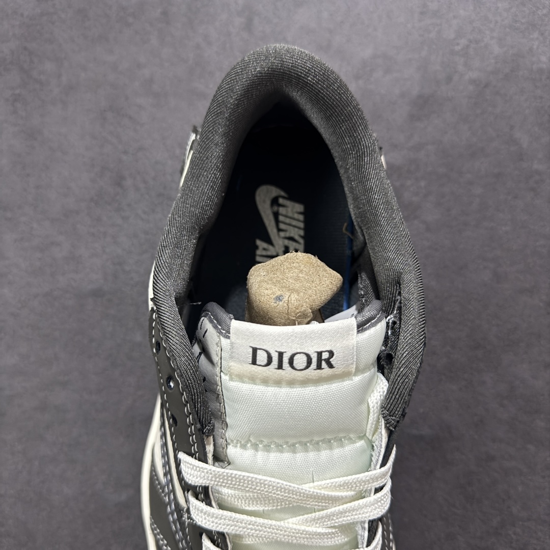定制版Travis Scott x Fragment Design x Air Jordan 1 Low SP AJ1 迪奥联名 米灰字母勾 低帮文化休闲板鞋 XS2024-039