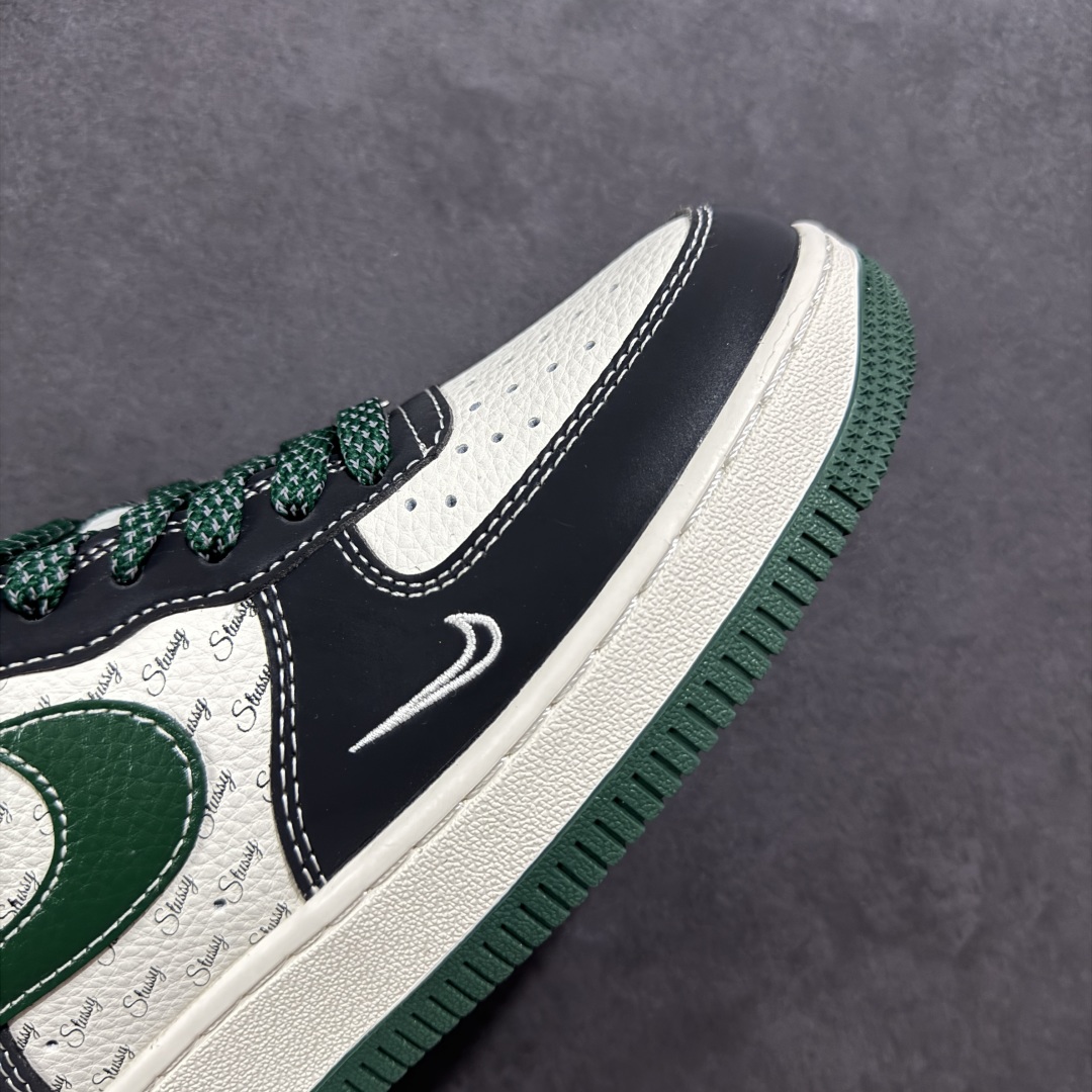 定制版海外限量发售NIke Air Force 1 '07 Low “斯图西联名——黑绿勾英文”空军一号 低帮 XS1958-572