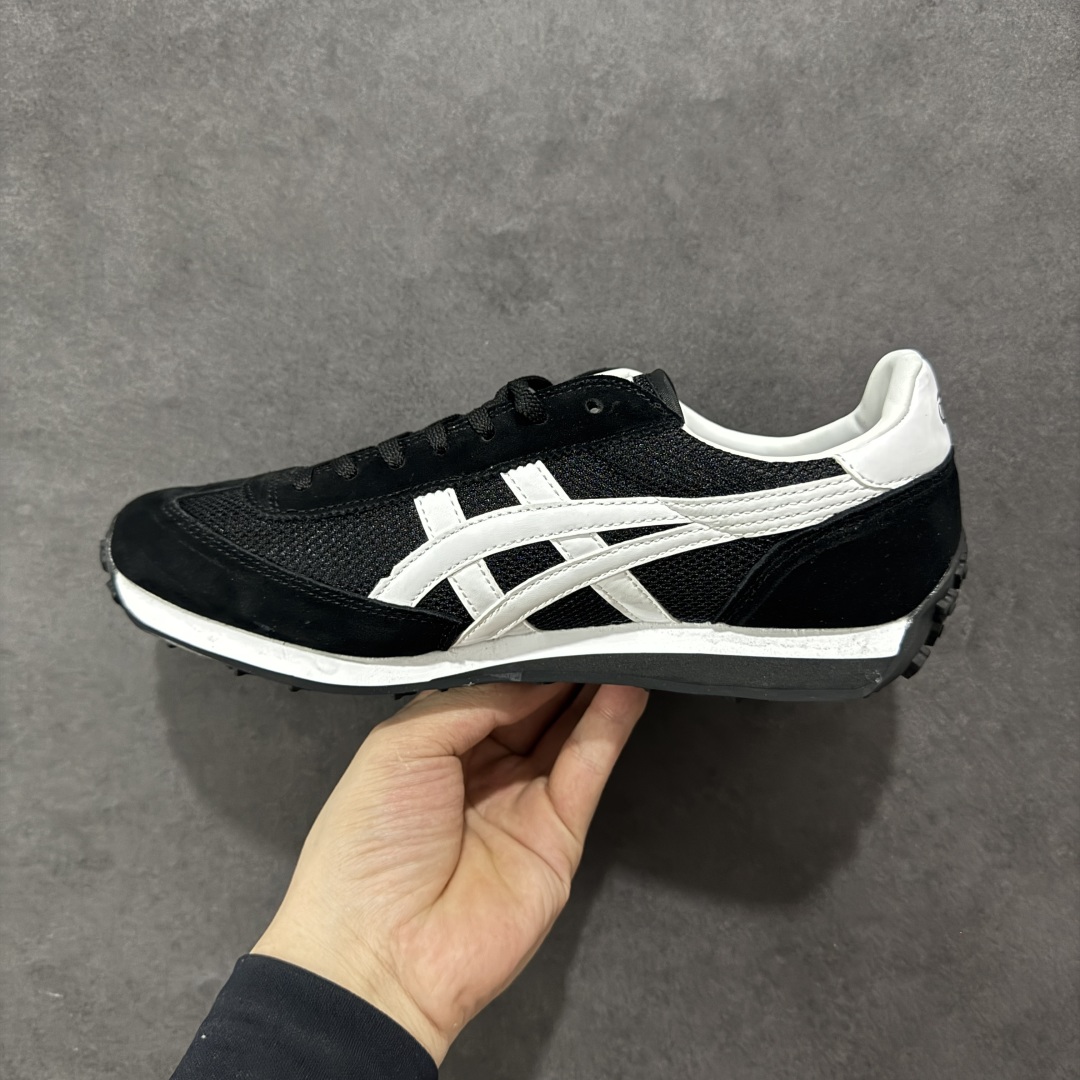 图片[2]-【公司级】Onitsuka Tiger鬼塚虎/鬼冢虎阿甘鞋EDR 78™休闲鞋78系列 中性休闲运动鞋 复古风的日常百搭神器它的设计灵感来源于经典跑步鞋，简约又不失时尚感。经典配色让整双鞋看起来特别温暖，搭配牛仔裤或者休闲裤都非常合适。鞋身采用优质材料制成，穿着起来轻便又舒适，长时间走路也不会觉得累。这双鞋的设计细节也很用心，鞋底纹路清晰，抓地力强，适合各种场合。无论是日常通勤还是周末出游，它都能成为你的最佳拍档。 尺码： 36-45 含半码 编码： FS220240-选品中心