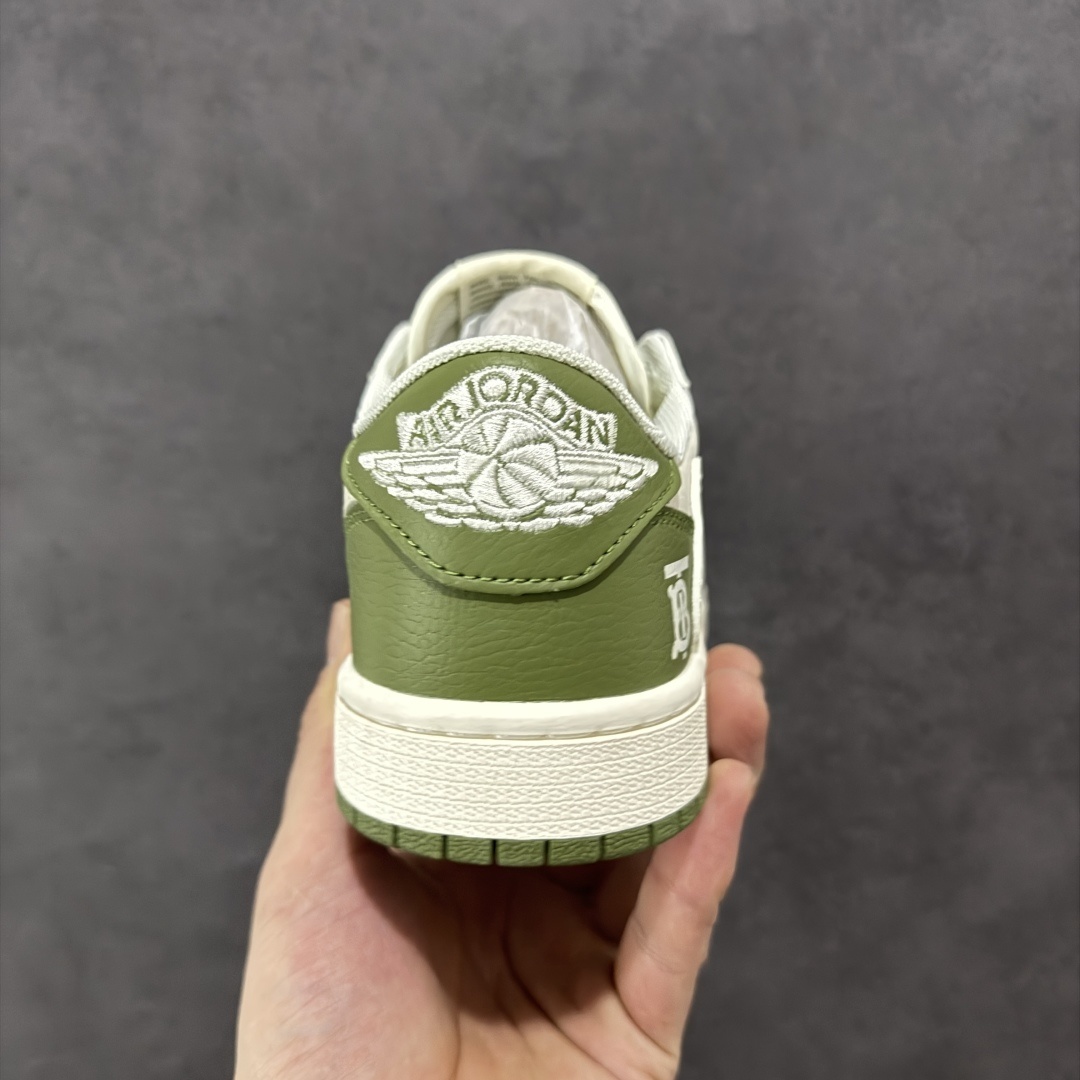 【定制版】Travis Scott x Nike Air Jordan 1 Low x Burbrr