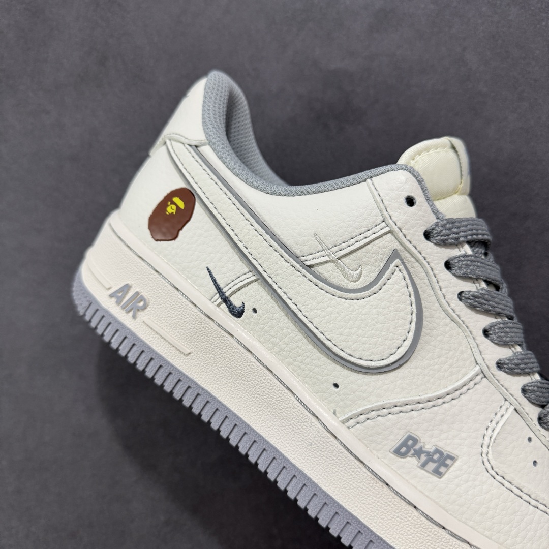 定制版海外限量发售！NIke Air Force 1 '07 Low “Bape联名——米灰满天星”空军一号 低帮 HH7518-065