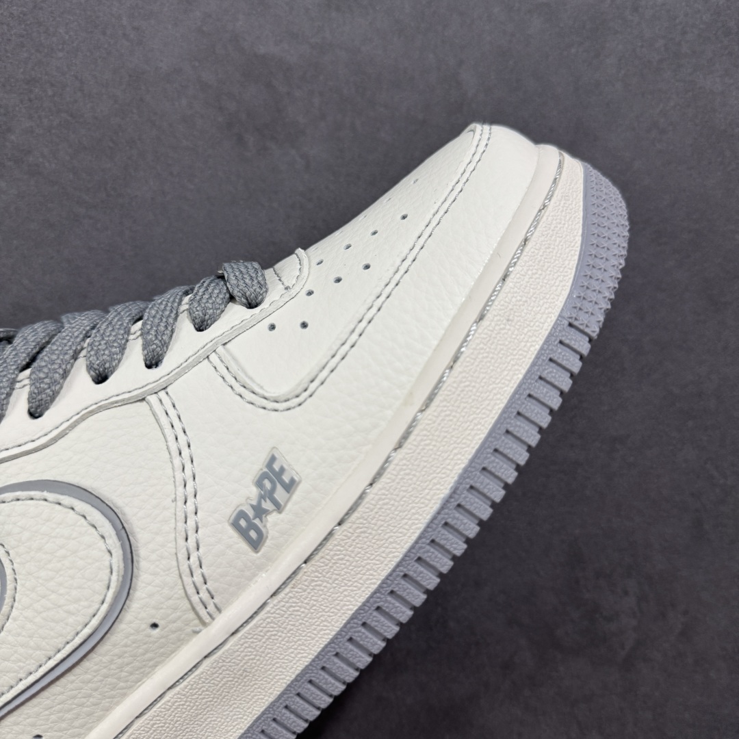 定制版海外限量发售！NIke Air Force 1 '07 Low “Bape联名——米灰满天星”空军一号 低帮 HH7518-065
