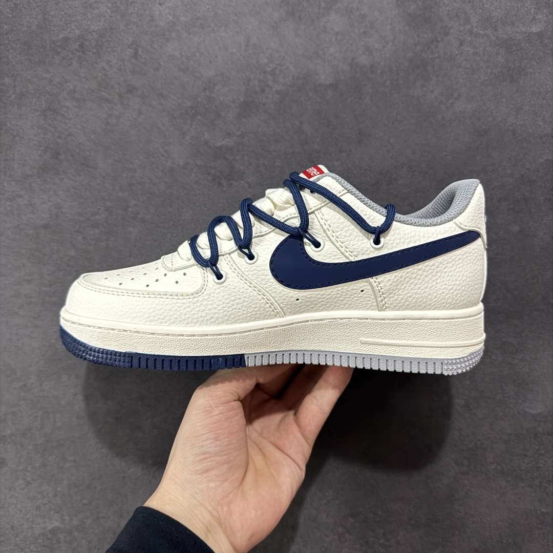  
【定制版】海外限量发售NIke Air Force 1 '07 Low “Supreme联名——双拼
