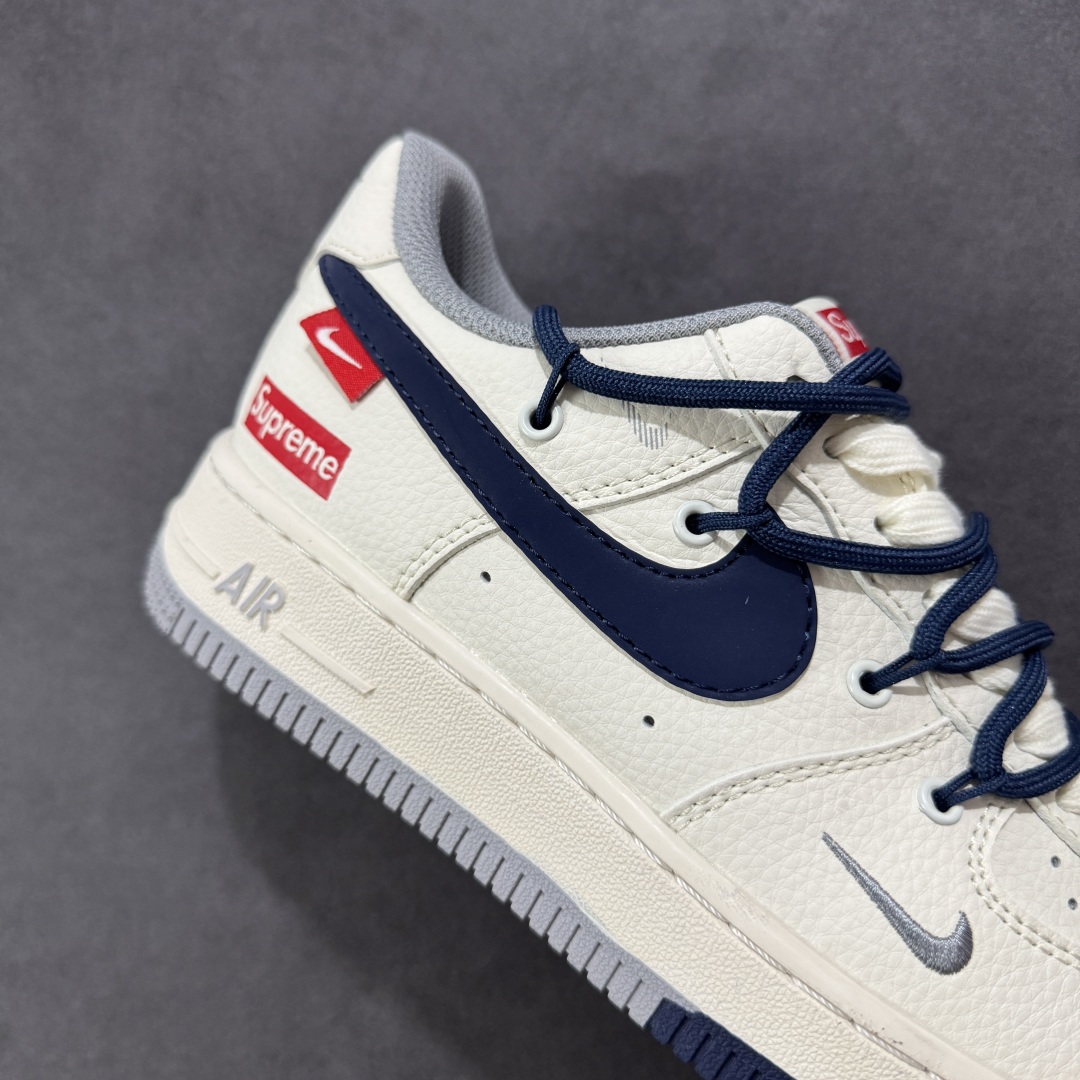  
【定制版】海外限量发售NIke Air Force 1 '07 Low “Supreme联名——双拼